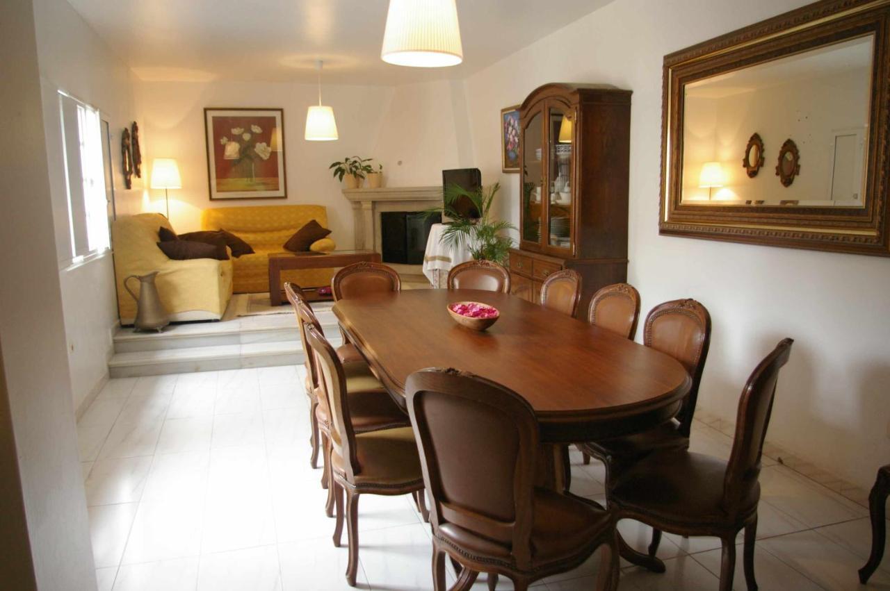 Villa Vivienda Tradicional Con Jardin Y Patio Interior à Villanueva De Arosa Extérieur photo