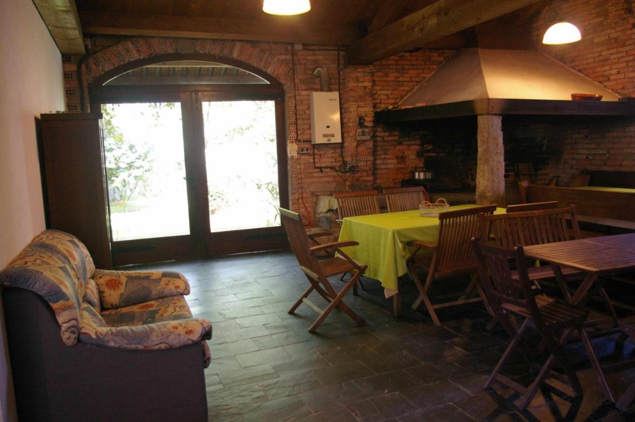 Villa Vivienda Tradicional Con Jardin Y Patio Interior à Villanueva De Arosa Extérieur photo